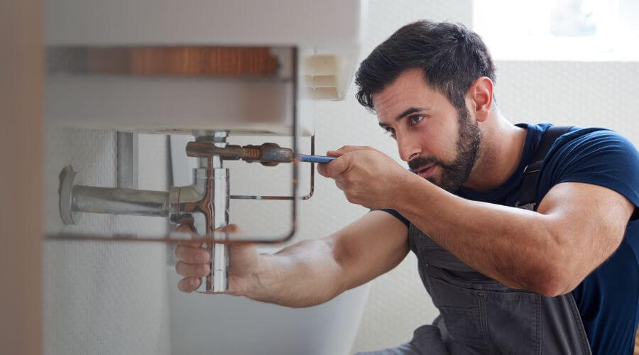 Faucet aerator cleaning/replacement in Anderson, IN
